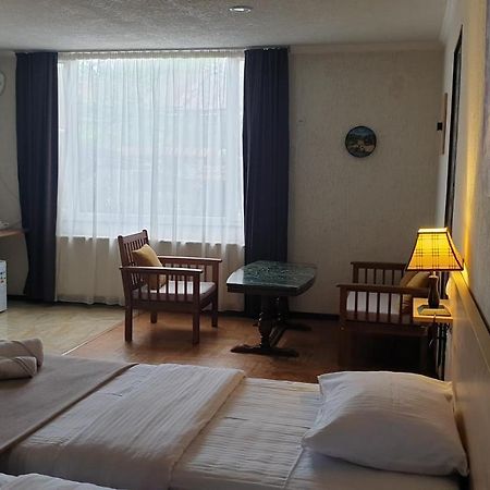 Lea Guest House Tbilisi Exteriör bild