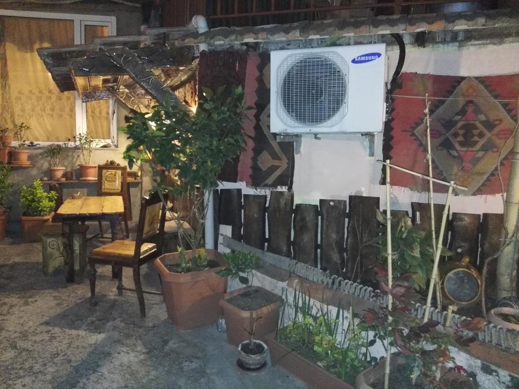 Lea Guest House Tbilisi Exteriör bild