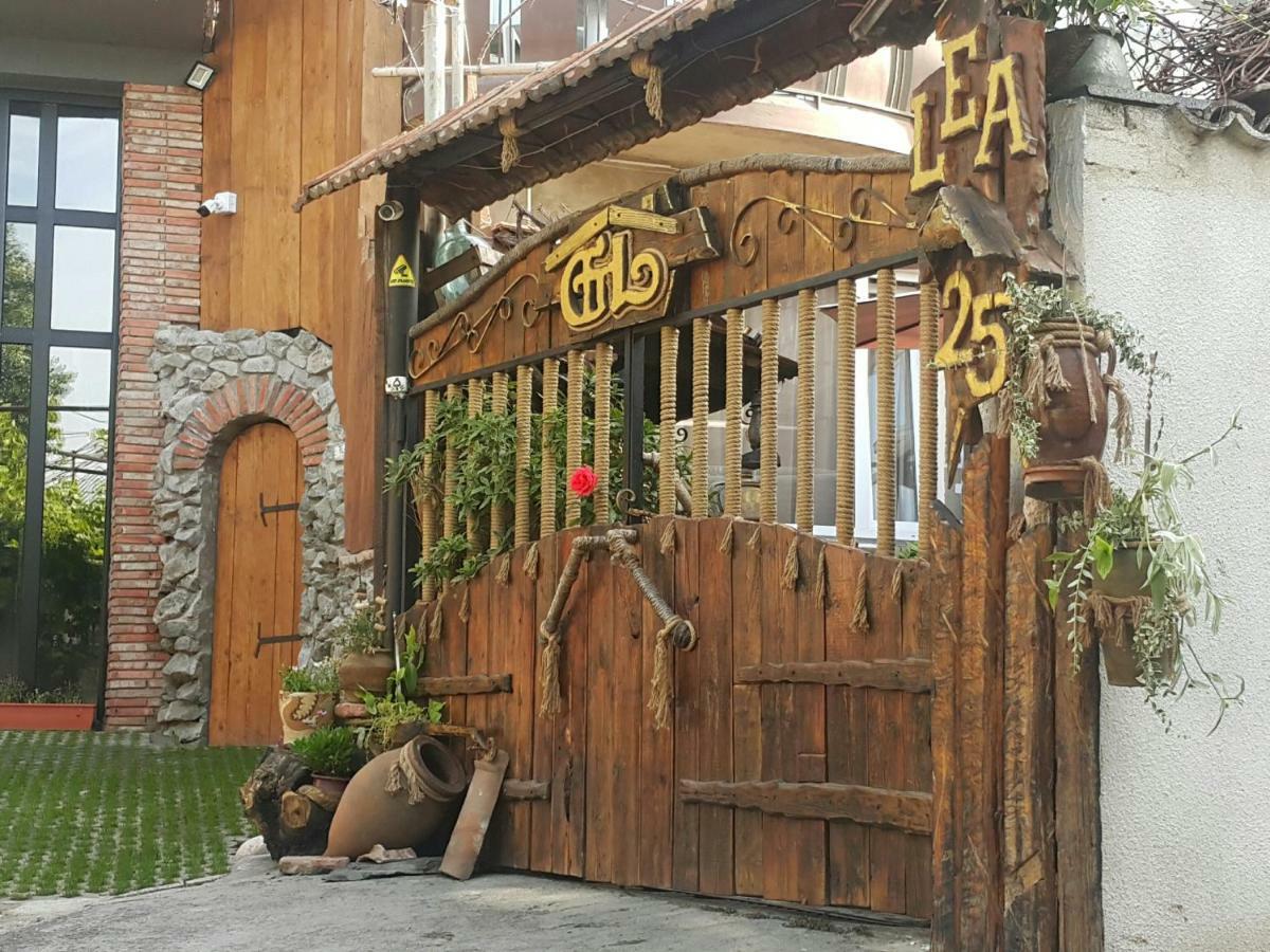 Lea Guest House Tbilisi Exteriör bild